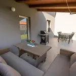 Limia Apartman Póla