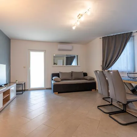 Limia Apartment *