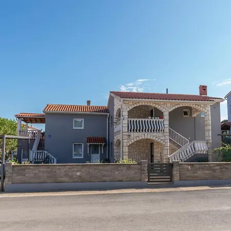 Apartment Limia *
