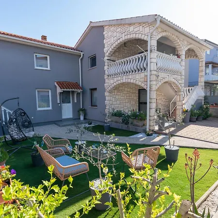 Limia Apartment *