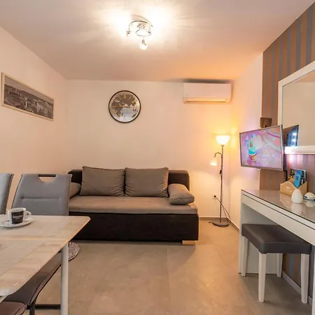 Apartment Limia *