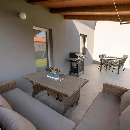 Limia Apartamento Pula